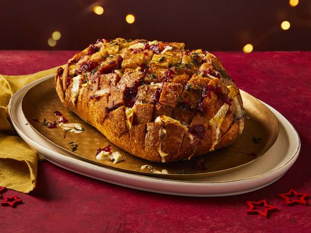 Brie & Cranberry Pull Apart Bread Recipe